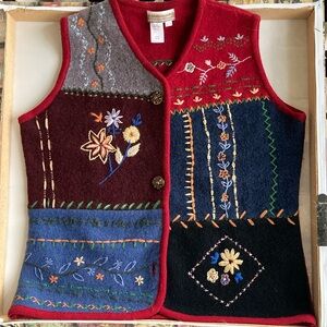 VINTAGE Embroidered Grandma Vest 100% Wool Patchwork Floral Buttons Women’s Sz M